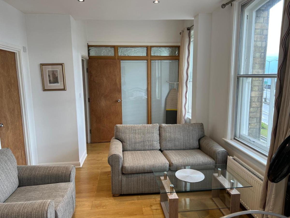 Entire Flat With View To River Yare, H 1 เกรทยาร์มัธ ภายนอก รูปภาพ